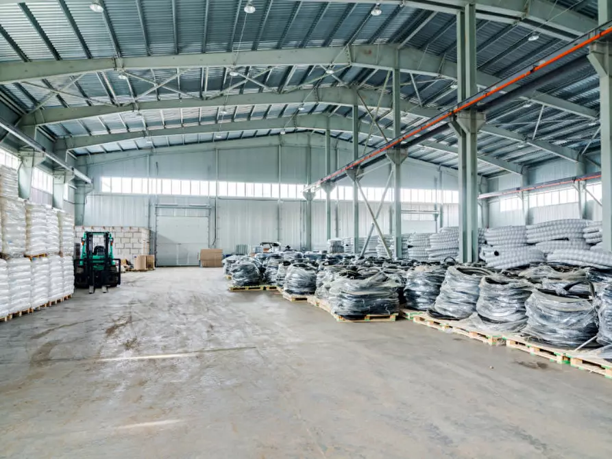 Immagine 6 di Capannone industriale in vendita  in Via Veneto a Schio