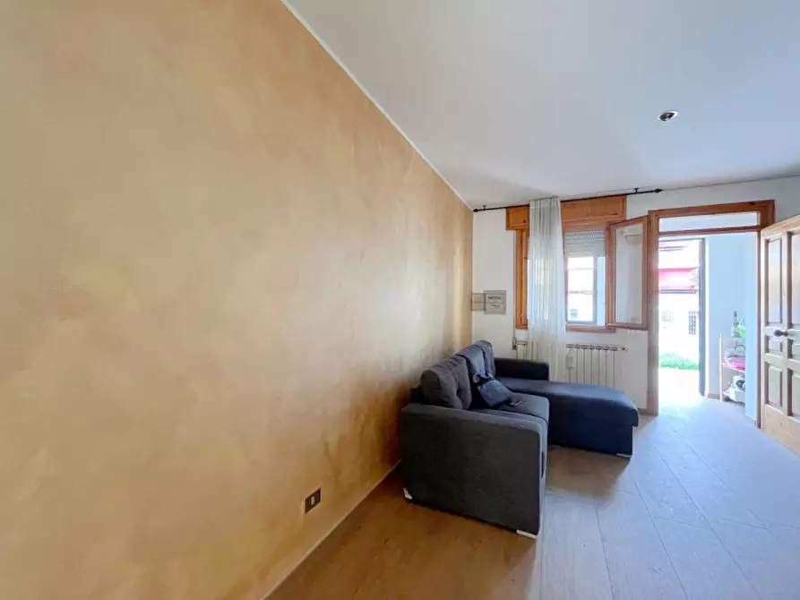 Immagine 5 di Villetta a schiera in vendita  a Boara Pisani