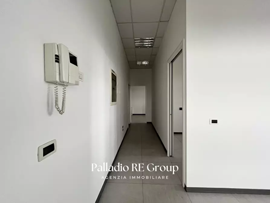 Immagine 4 di Ufficio in affitto  in Via della Meccanica a Vicenza