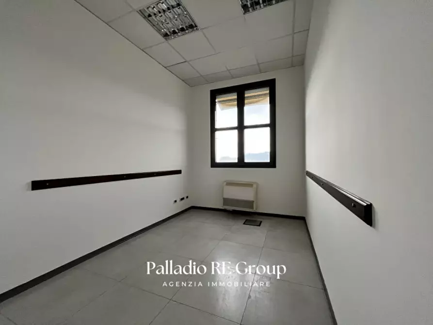 Immagine 5 di Ufficio in affitto  in Via della Meccanica a Vicenza