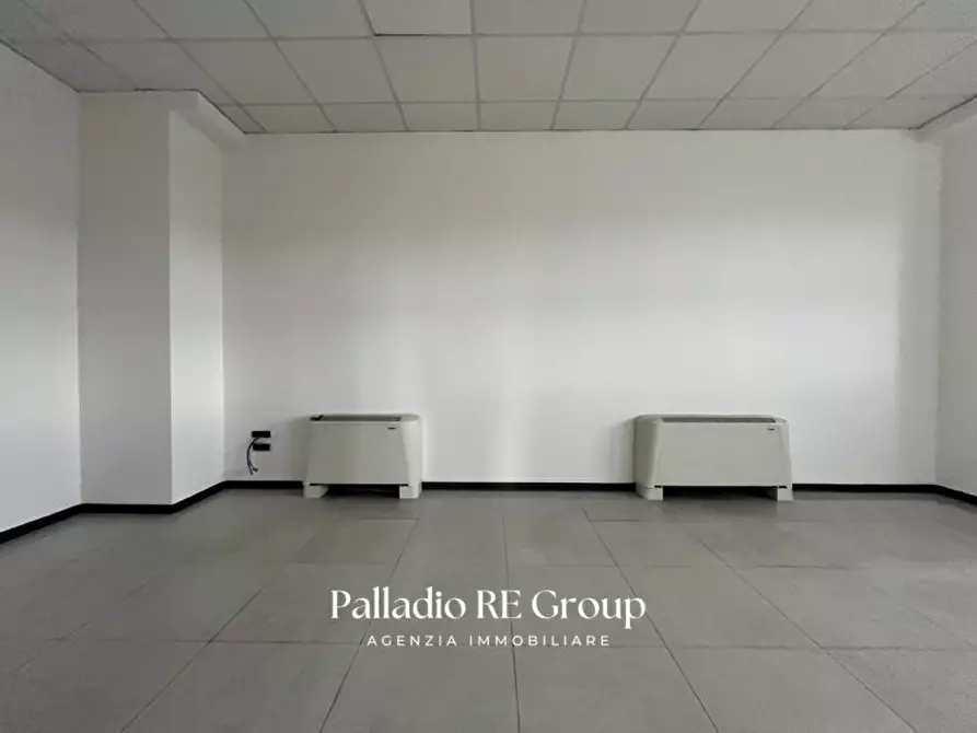 Immagine 10 di Ufficio in affitto  in Via della Meccanica a Vicenza