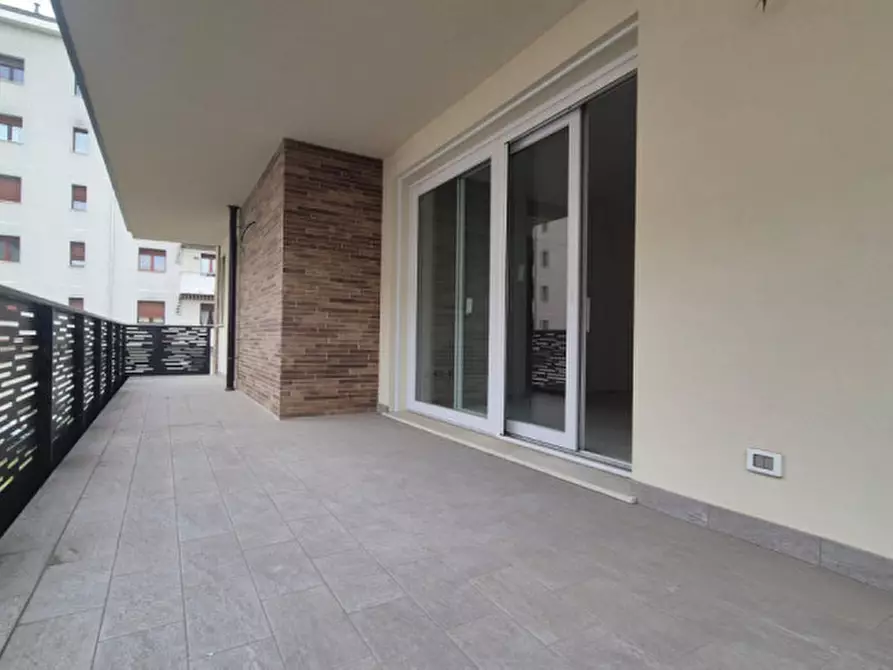 Immagine 27 di Appartamento in vendita  in via Raffaello a Carpi