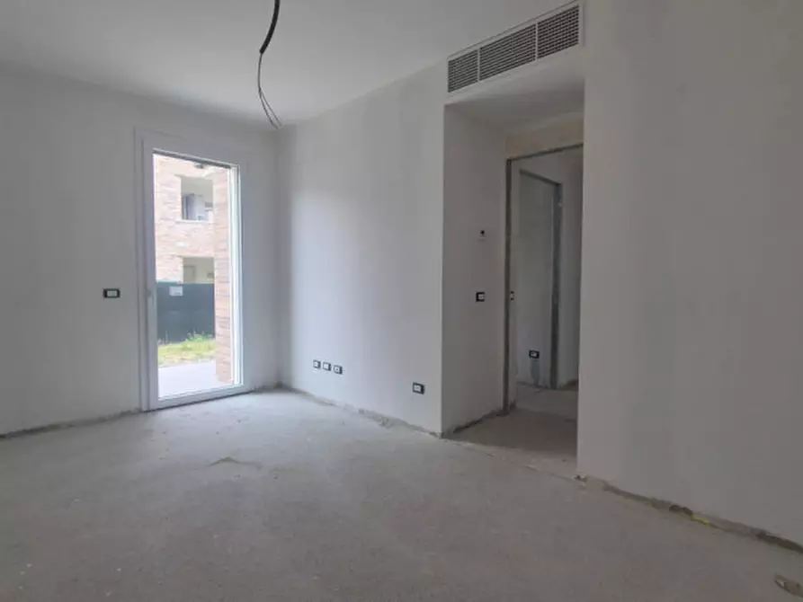 Immagine 37 di Appartamento in vendita  in via Raffaello a Carpi