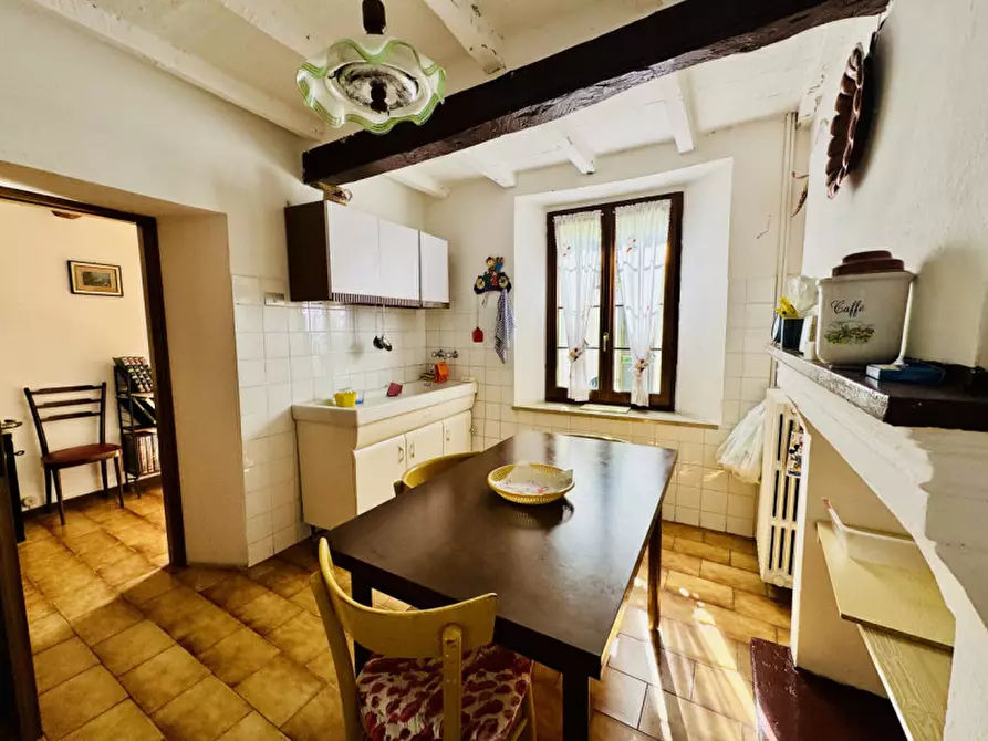 Immagine 1 di Casa indipendente in vendita  in Via Case Ballana Carobbio n.44 a Tizzano Val Parma