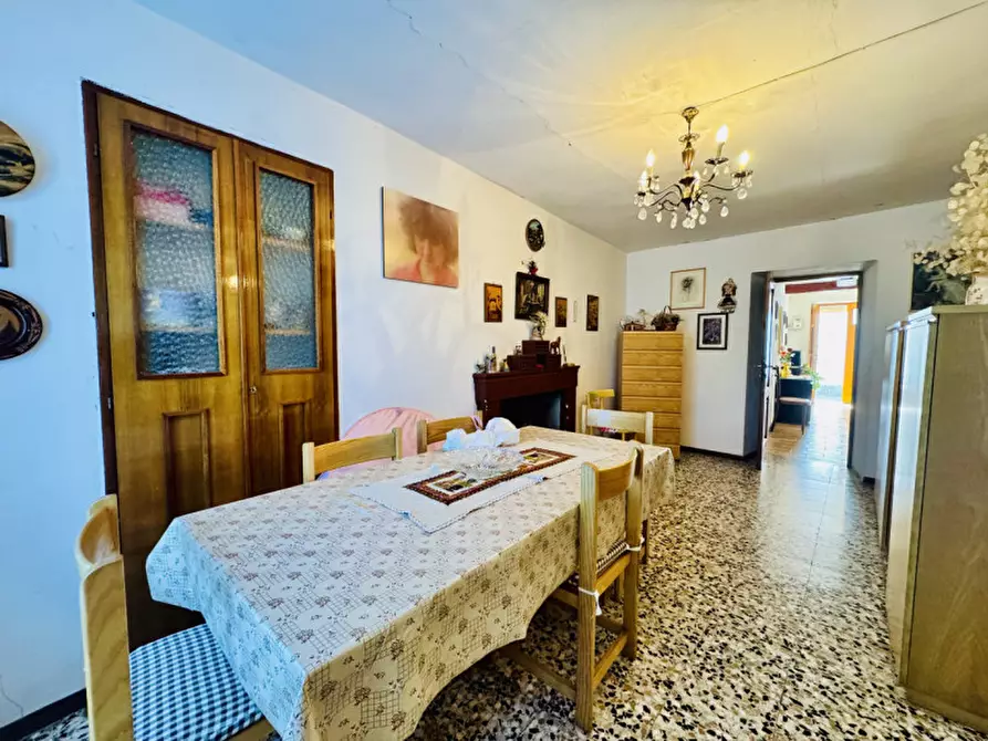 Immagine 5 di Casa indipendente in vendita  in Via Case Ballana Carobbio n.44 a Tizzano Val Parma