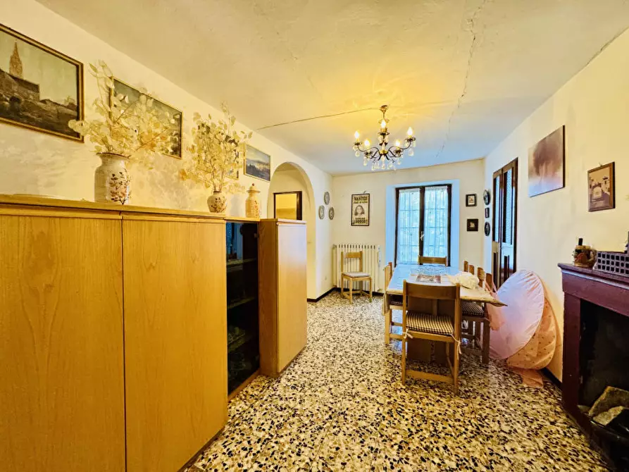 Immagine 8 di Casa indipendente in vendita  in Via Case Ballana Carobbio n.44 a Tizzano Val Parma