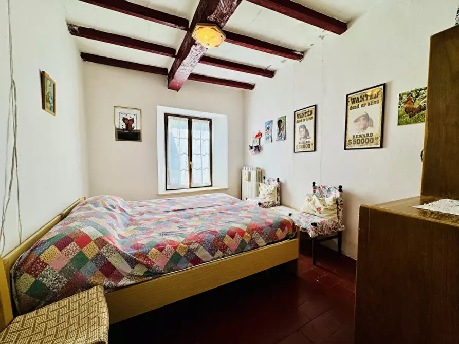 Immagine 10 di Casa indipendente in vendita  in Via Case Ballana Carobbio n.44 a Tizzano Val Parma