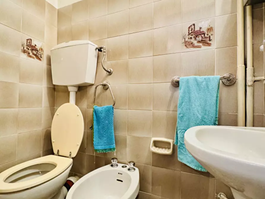 Immagine 18 di Casa indipendente in vendita  in Via Case Ballana Carobbio n.44 a Tizzano Val Parma