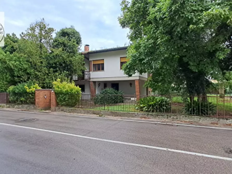 Immagine 1 di Villa in vendita  in via del santuario a Villafranca Padovana