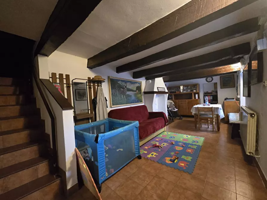 Immagine 2 di Casa bifamiliare in vendita  a Montese