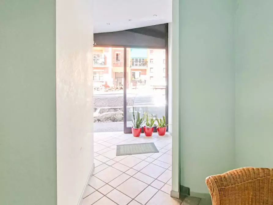 Immagine 4 di Attività commerciale in vendita  in Via Leonardo da Vinci a Verona