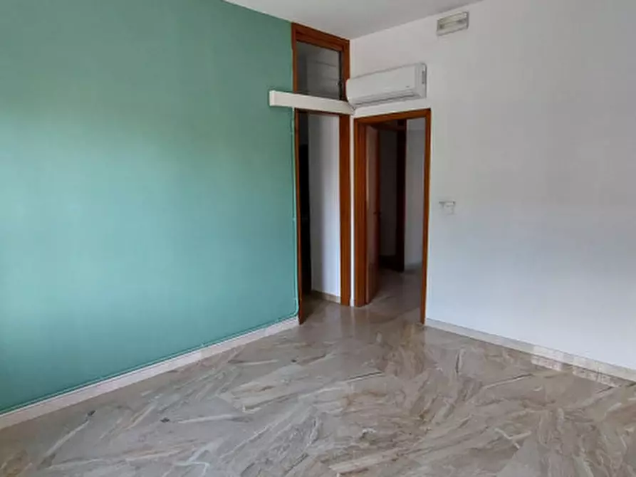 Immagine 5 di Ufficio in affitto  in Via dei Contarini a Piazzola Sul Brenta