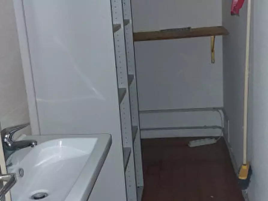 Immagine 11 di Ufficio in affitto  in Via dei Contarini a Piazzola Sul Brenta