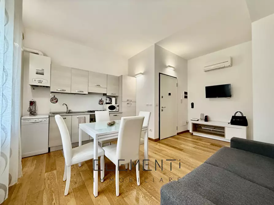 Immagine 1 di Appartamento in vendita  in Via Luigi Bonzanini 1 a Verona