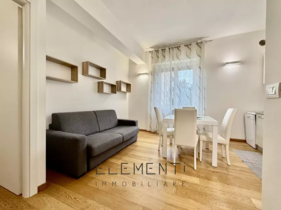 Immagine 3 di Appartamento in vendita  in Via Luigi Bonzanini 1 a Verona