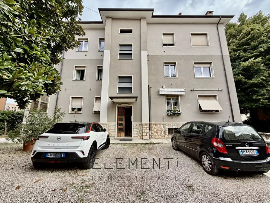 Immagine 16 di Appartamento in vendita  in Via Luigi Bonzanini 1 a Verona