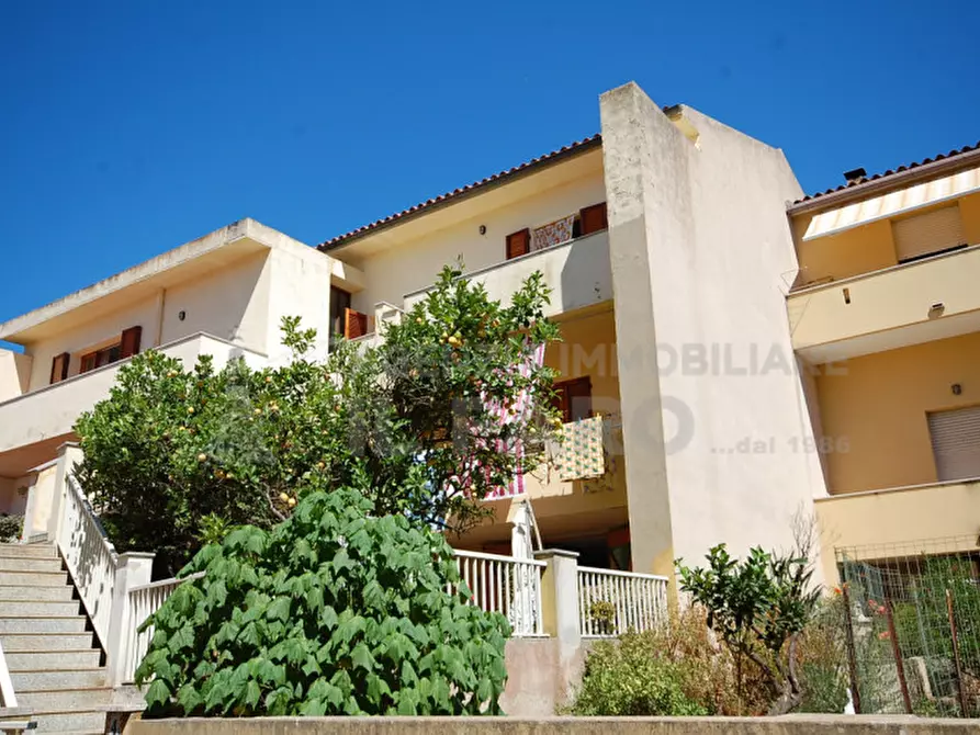 Immagine 1 di Appartamento in vendita  in via brigata sassari a La Maddalena