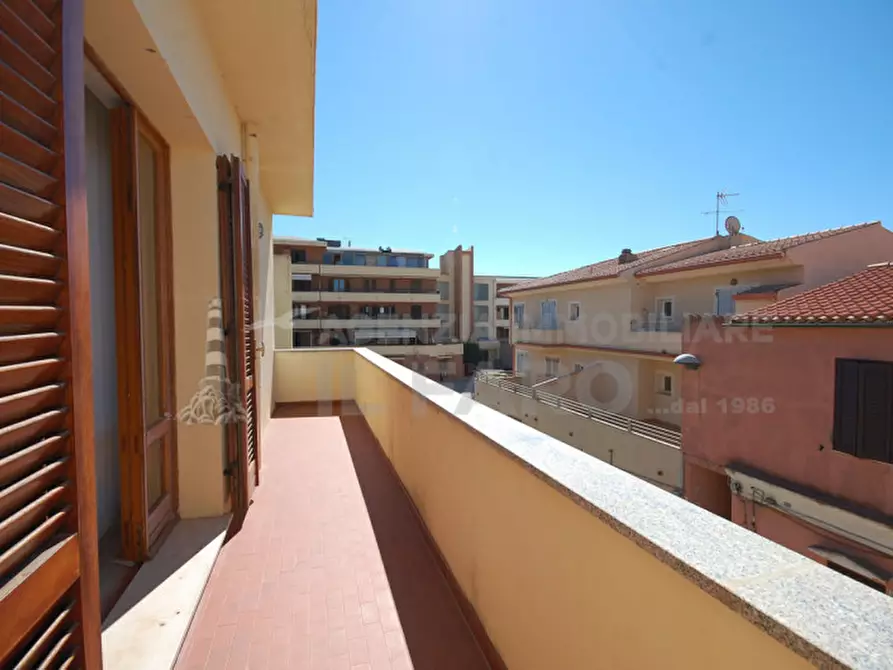 Immagine 7 di Appartamento in vendita  in via brigata sassari a La Maddalena