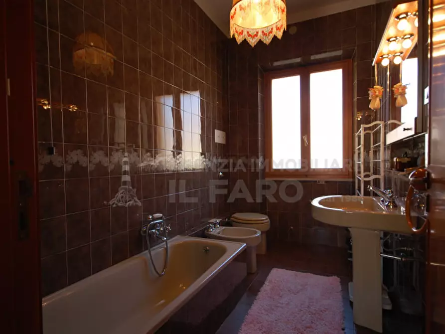 Immagine 17 di Appartamento in vendita  in via brigata sassari a La Maddalena