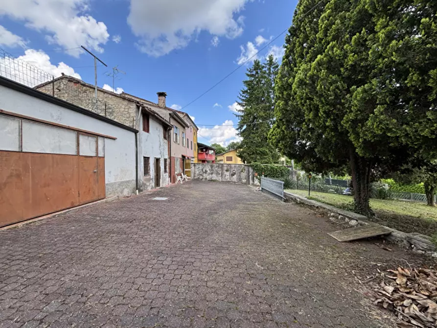 Immagine 7 di Casa indipendente in vendita  in Via Molini a Creazzo