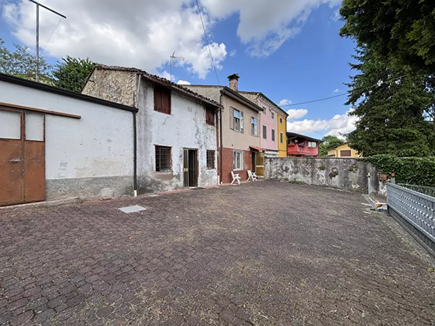 Immagine 43 di Casa indipendente in vendita  in Via Molini a Creazzo