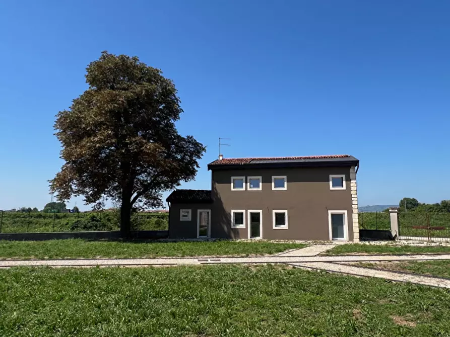 Immagine 2 di Casa indipendente in vendita  in via misanello a Lonigo
