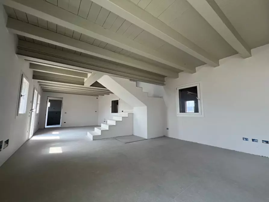 Immagine 5 di Casa indipendente in vendita  in via misanello a Lonigo