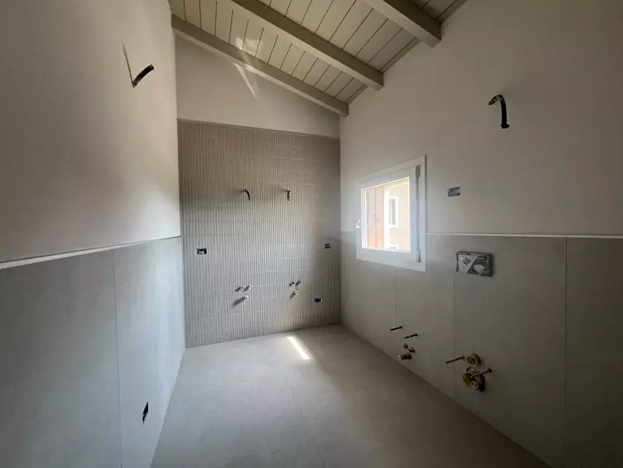 Immagine 9 di Casa indipendente in vendita  in via misanello a Lonigo