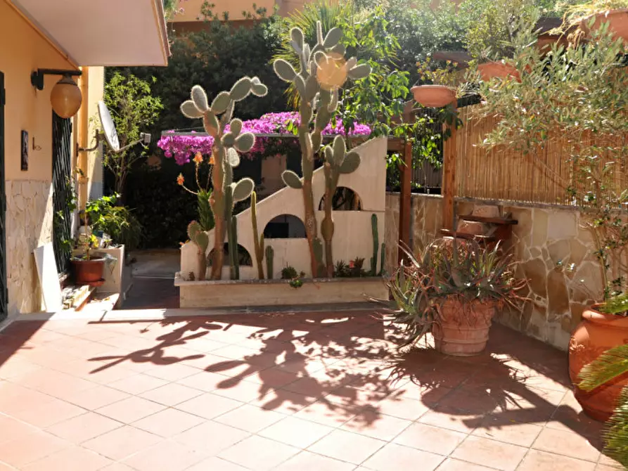 Immagine 4 di Appartamento in vendita  a Anzio