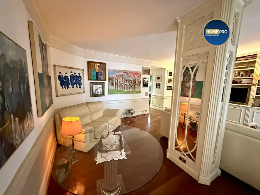 Immagine 5 di Appartamento in vendita  in Viale delle Medaglie d'Oro 201 a Roma