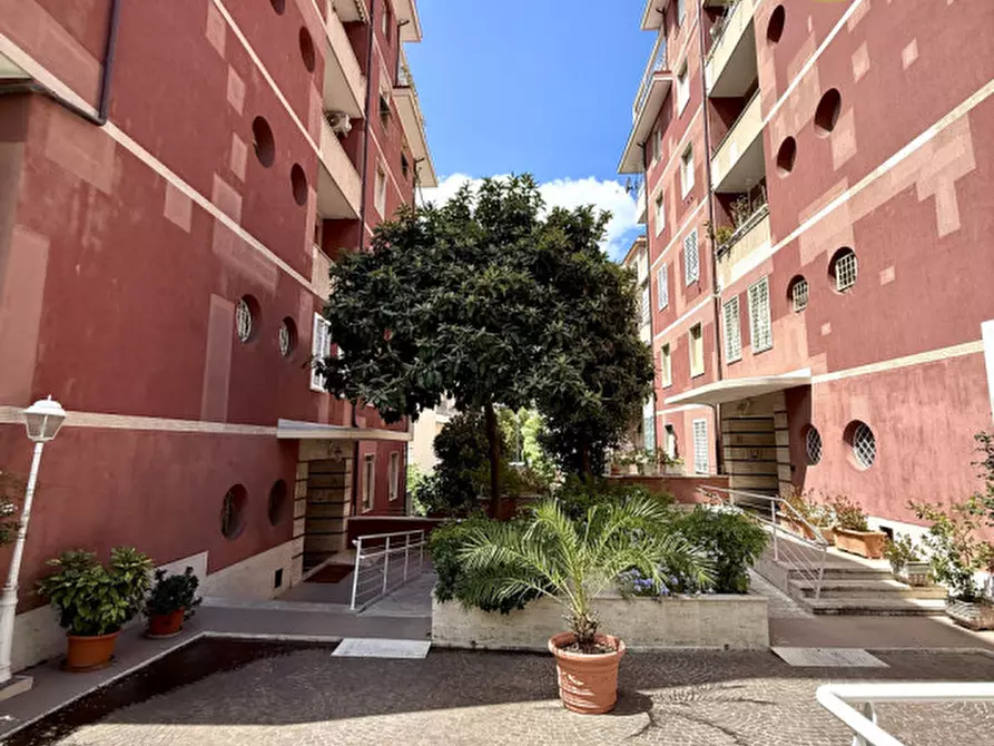 Immagine 33 di Appartamento in vendita  in Viale delle Medaglie d'Oro 201 a Roma