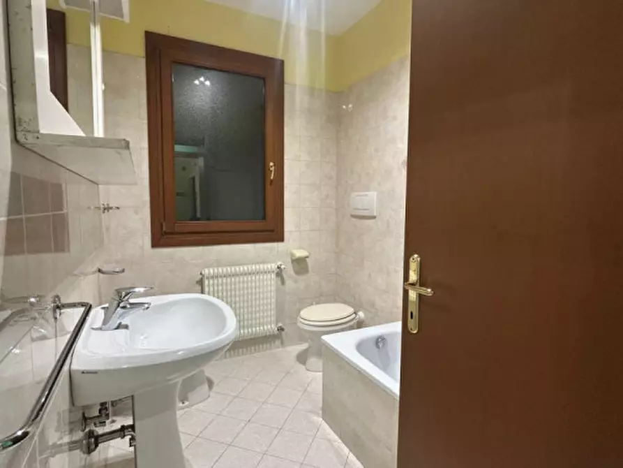 Immagine 9 di Appartamento in vendita  in Via Enego 13 a Loria