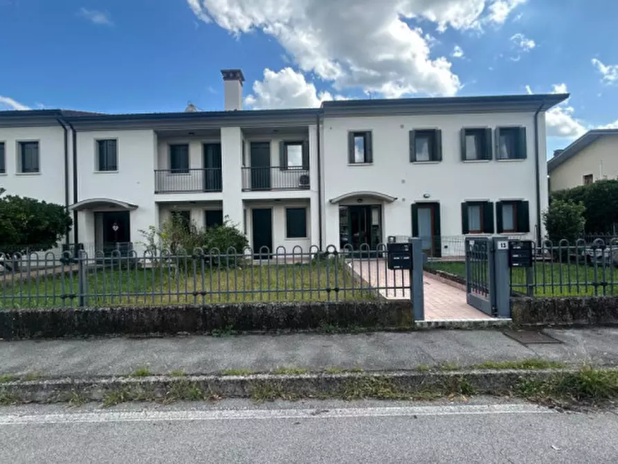 Immagine 11 di Appartamento in vendita  in Via Enego 13 a Loria