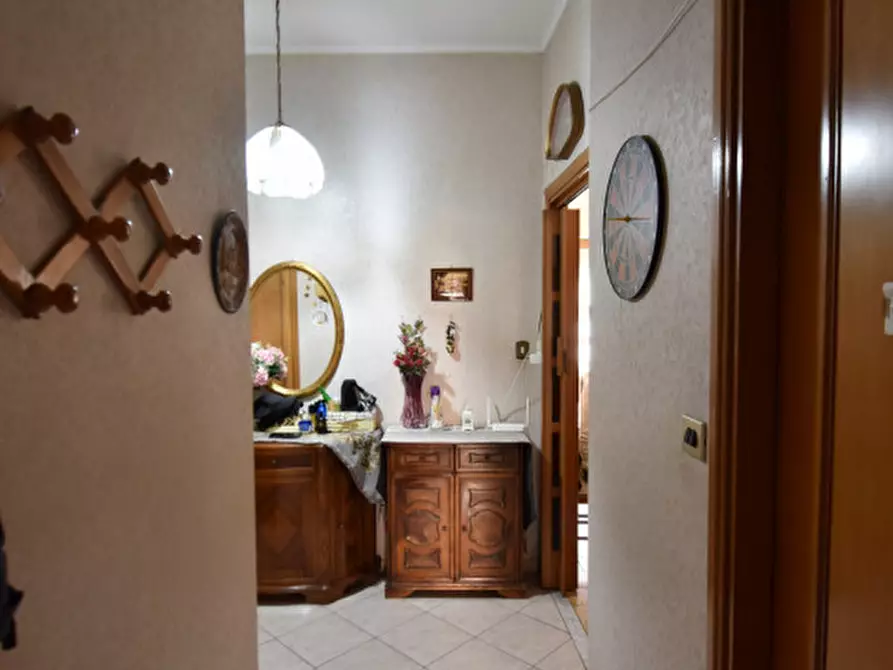 Immagine 4 di Appartamento in vendita  in Via Alatri a Roma