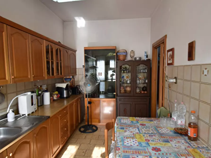 Immagine 17 di Appartamento in vendita  in Via Alatri a Roma