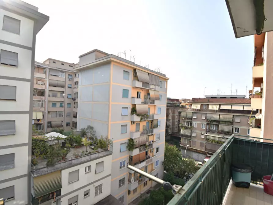 Immagine 29 di Appartamento in vendita  in Via Alatri a Roma