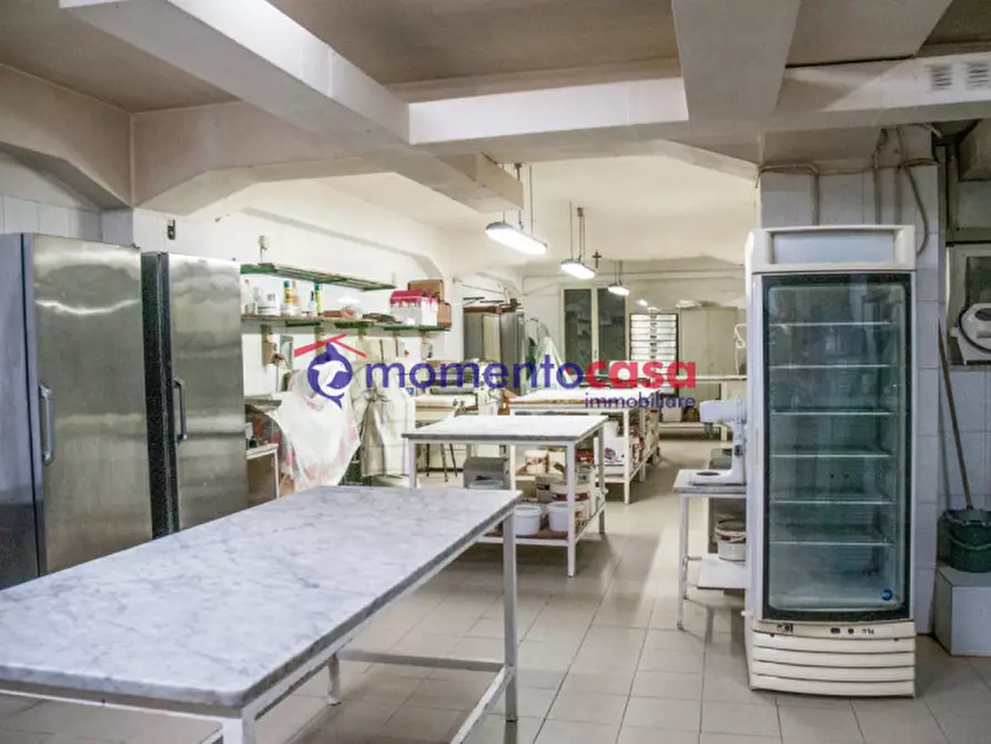 Immagine 5 di Magazzino in vendita  in Via Sbarre Centrali a Reggio Di Calabria