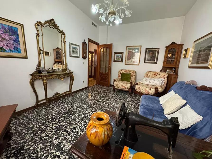 Immagine 9 di Appartamento in vendita  in via Scotto a Savona