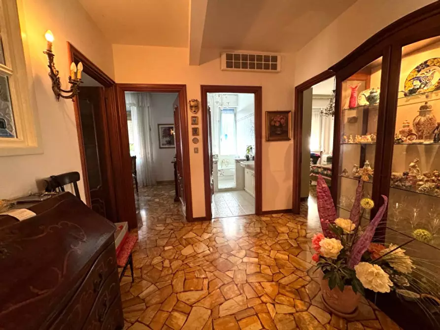 Immagine 12 di Appartamento in vendita  in via Scotto a Savona
