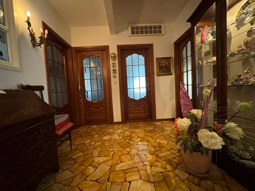 Immagine 10 di Appartamento in vendita  in via Scotto a Savona