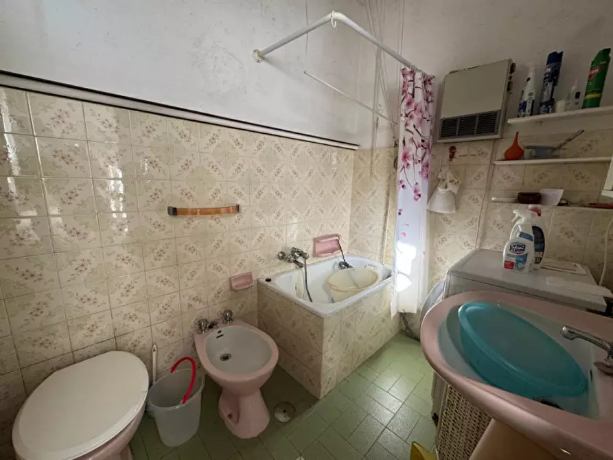 Immagine 11 di Appartamento in vendita  in via Scotto a Savona