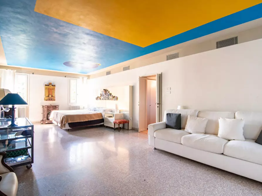 Immagine 15 di Villa in vendita  in Via XXIX Aprile a Dolo