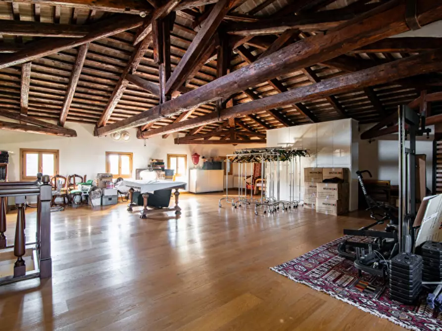 Immagine 25 di Villa in vendita  in Via XXIX Aprile a Dolo