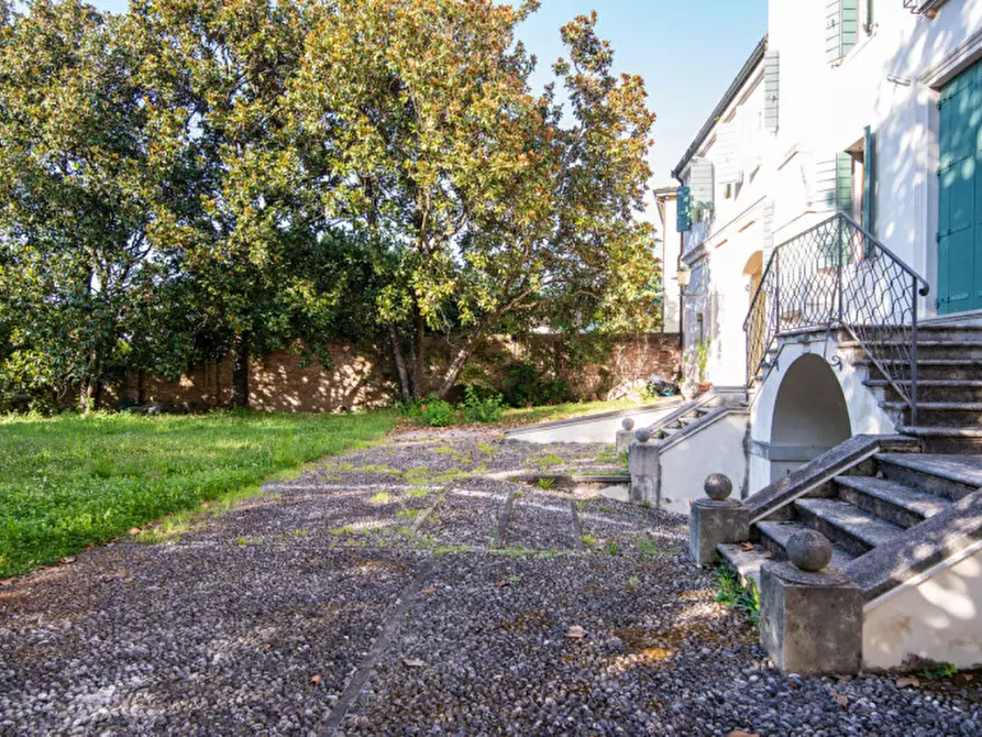 Immagine 32 di Villa in vendita  in Via XXIX Aprile a Dolo