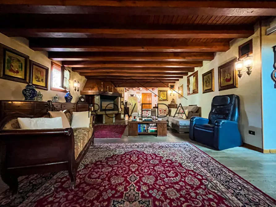 Immagine 3 di Casa indipendente in vendita  in Via delle Acquette a Treviso