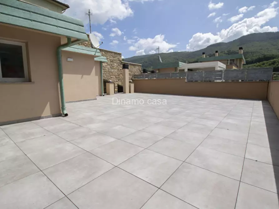 Immagine 14 di Appartamento in vendita  a Vaiano