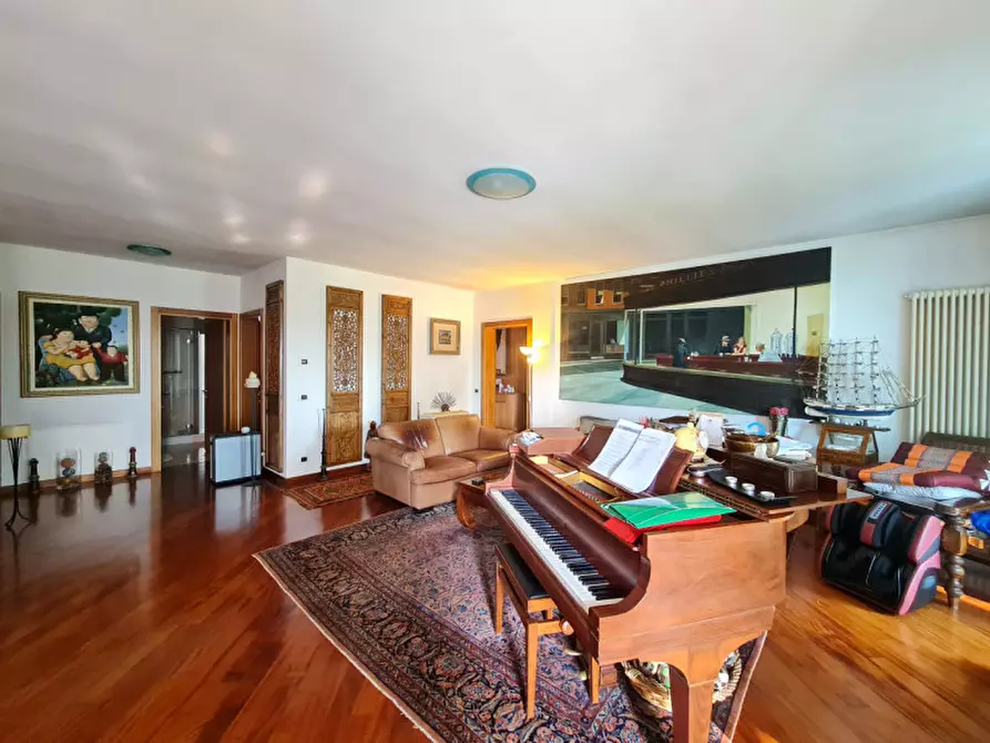 Immagine 15 di Capannone industriale in vendita  in Via Cesare Battisti a Abano Terme