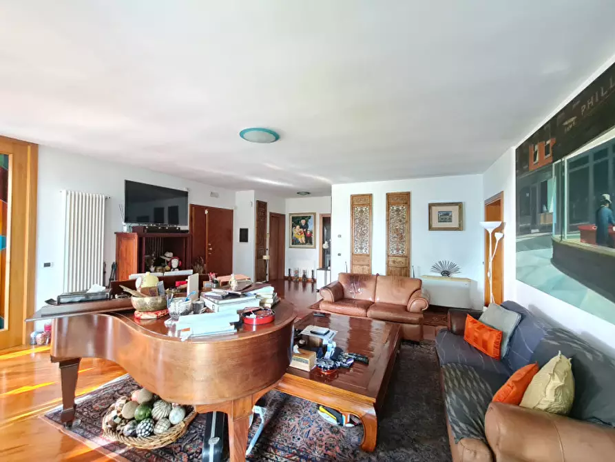 Immagine 17 di Capannone industriale in vendita  in Via Cesare Battisti a Abano Terme