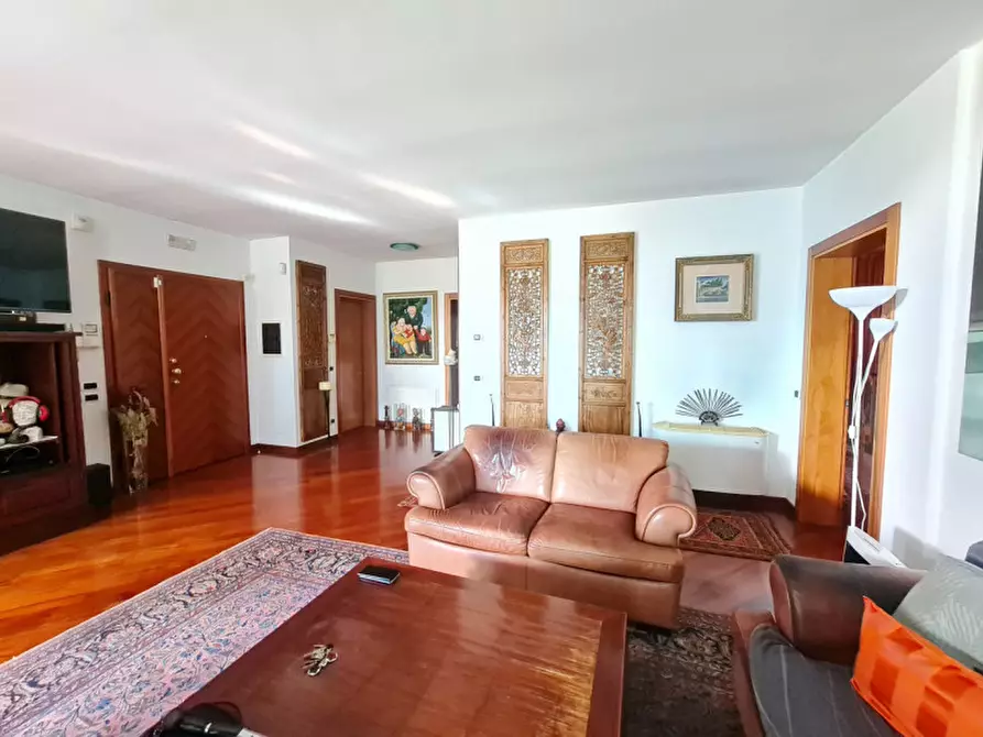 Immagine 18 di Capannone industriale in vendita  in Via Cesare Battisti a Abano Terme