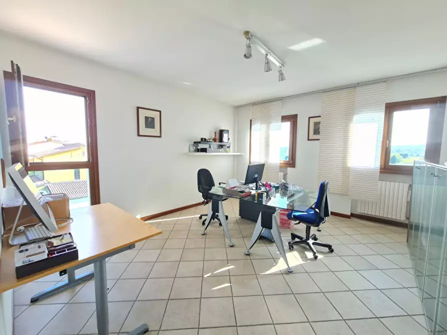 Immagine 53 di Capannone industriale in vendita  in Via Cesare Battisti a Abano Terme